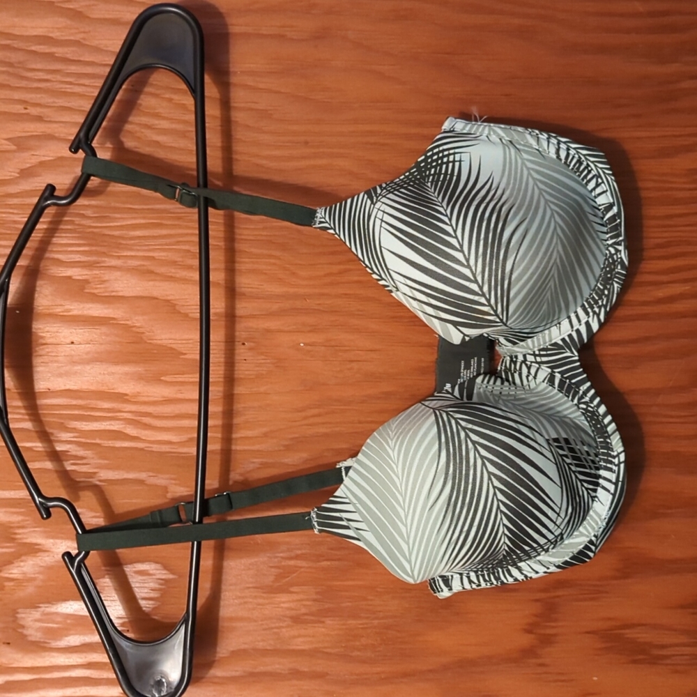 🌿 Lightly Lined Underwire 32D Bra 🌿